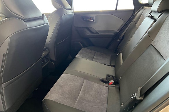 Toyota RAV4 15 of 20