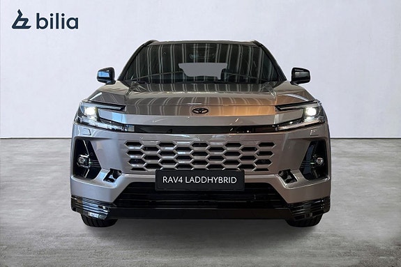 Toyota RAV4 2 of 20