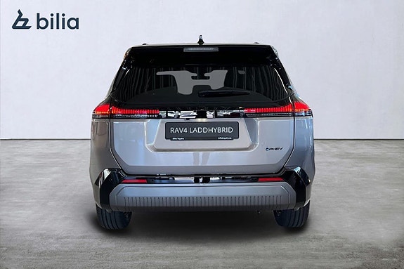 Toyota RAV4 6 of 20