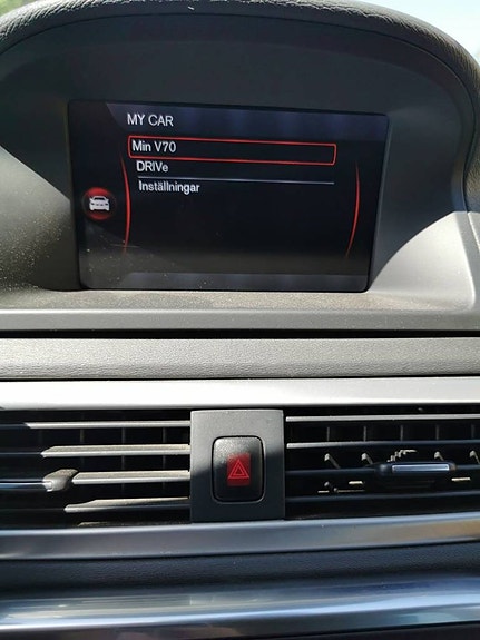 Volvo V70 8 of 12