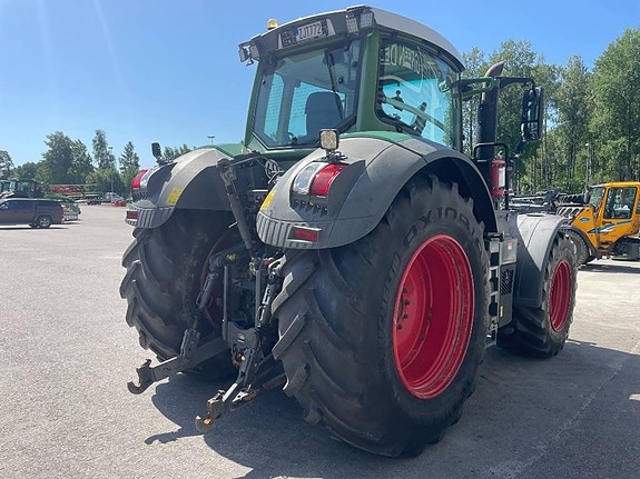 Fendt 828 Vario 4 of 5