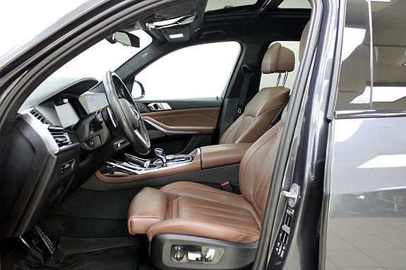 BMW X7 22 of 30