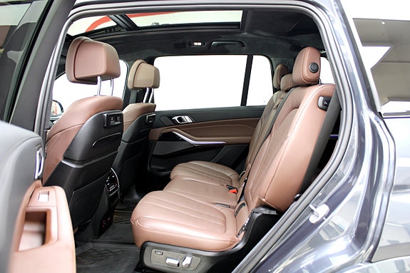 BMW X7 23 of 30