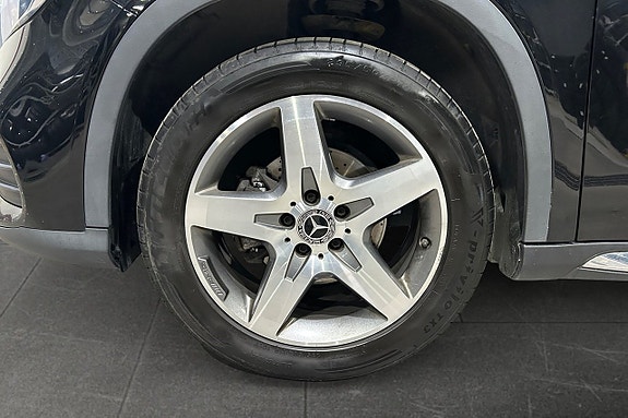 Mercedes-Benz GLA200 16 of 17