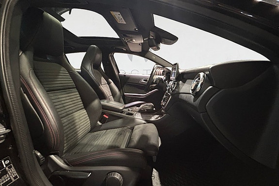 Mercedes-Benz GLA200 15 of 17