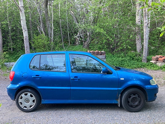 Volkswagen Polo 3 of 5