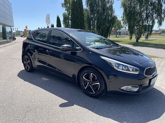 Kia Ceed 3 of 5