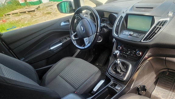 Ford Grand C-MAX 4 of 5