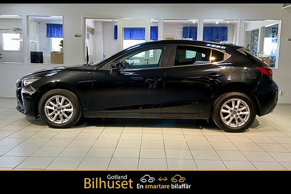 Mazda 3 2 of 5