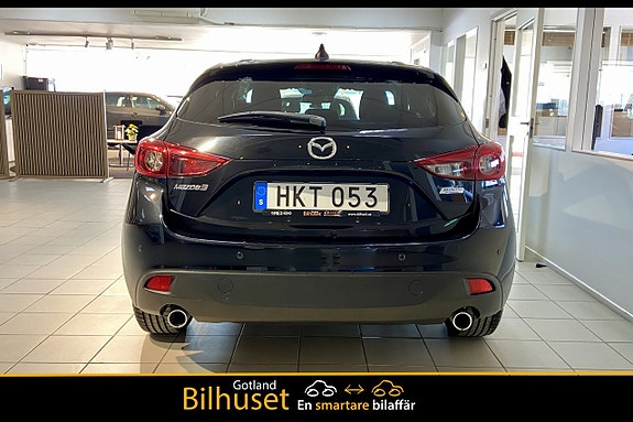 Mazda 3 5 of 5