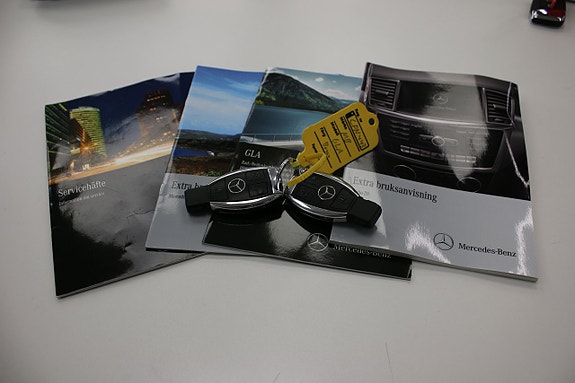 Mercedes-Benz GLA250 27 of 27