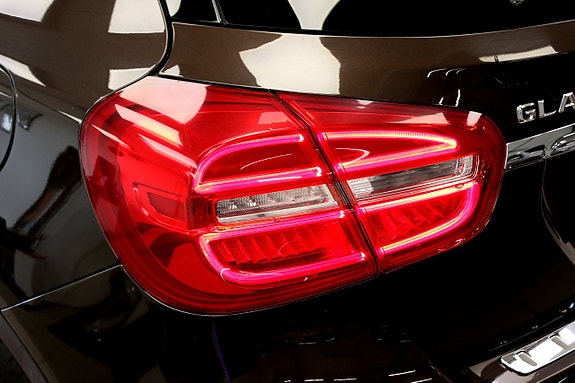 Mercedes-Benz GLA250 26 of 27
