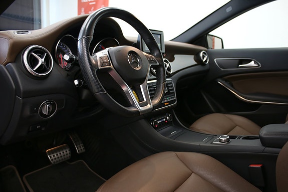 Mercedes-Benz GLA250 21 of 27