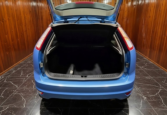 Ford Focus 5 of 5