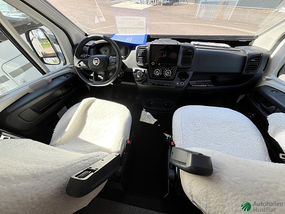 Eura Mobil PRS 730 EF 4 of 10