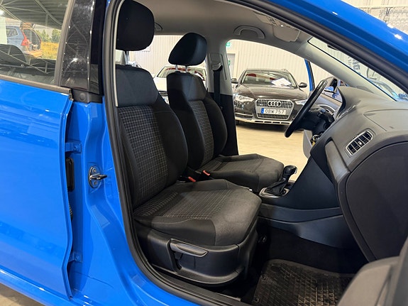 Volkswagen Polo 9 of 17