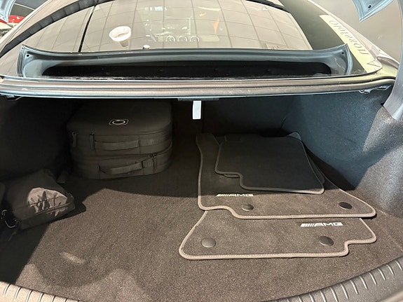 Mercedes-Benz CLE300 e 12 of 16