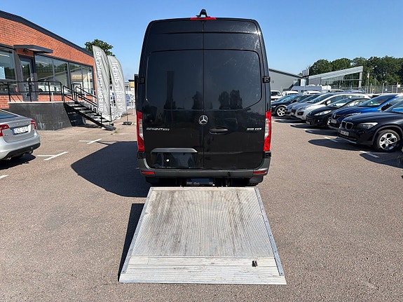 Mercedes-Benz Sprinter 319 25 of 27