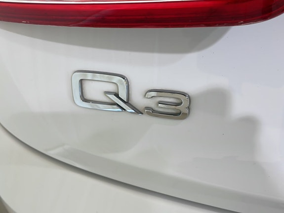 Audi Q3 21 of 22