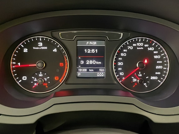 Audi Q3 10 of 22