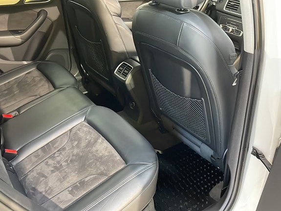 Audi Q3 9 of 22