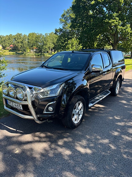 Isuzu 2017