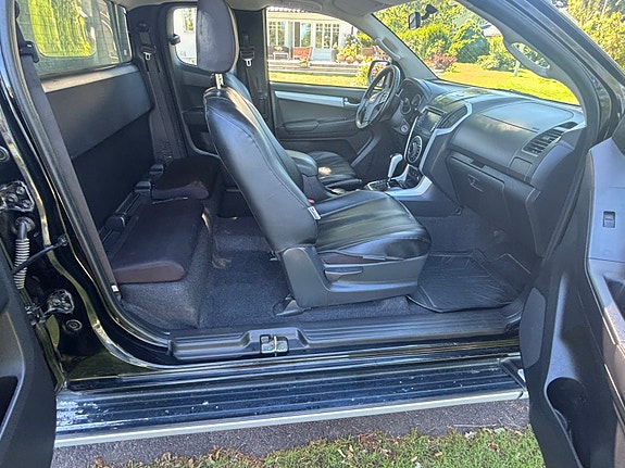 Isuzu D-max 8 of 10