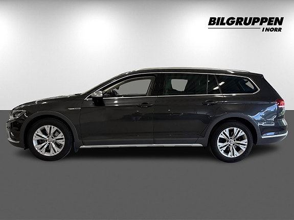 Volkswagen Passat Alltrack 4 of 5