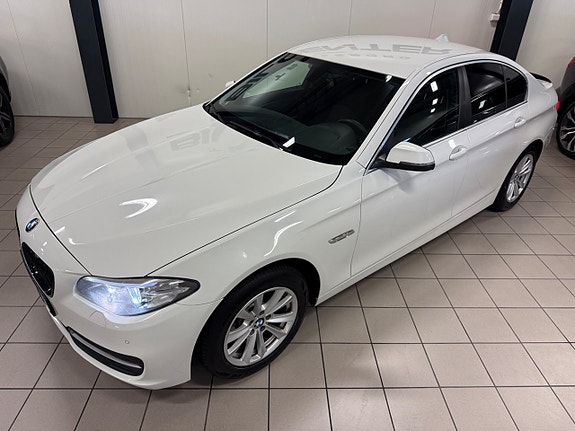 BMW 520d 2 of 5