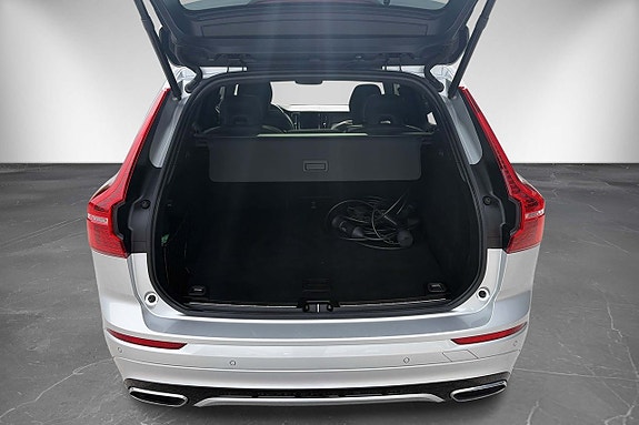 Volvo XC60 16 of 30