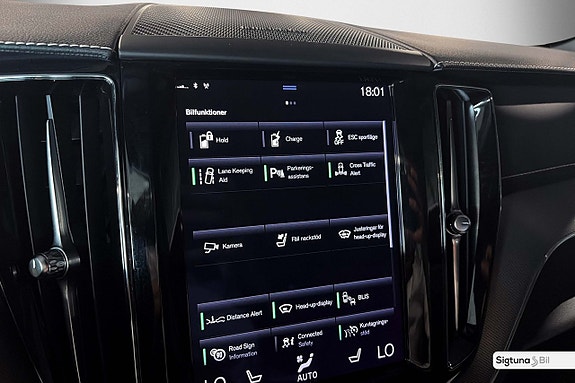 Volvo XC60 30 of 30