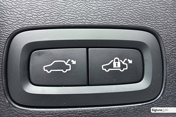 Volvo XC60 17 of 30
