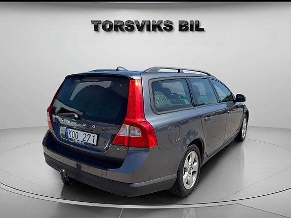 Volvo V70 5 of 14