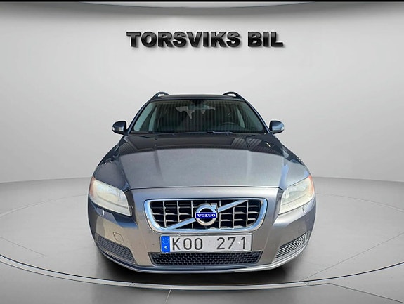 Volvo V70 8 of 14