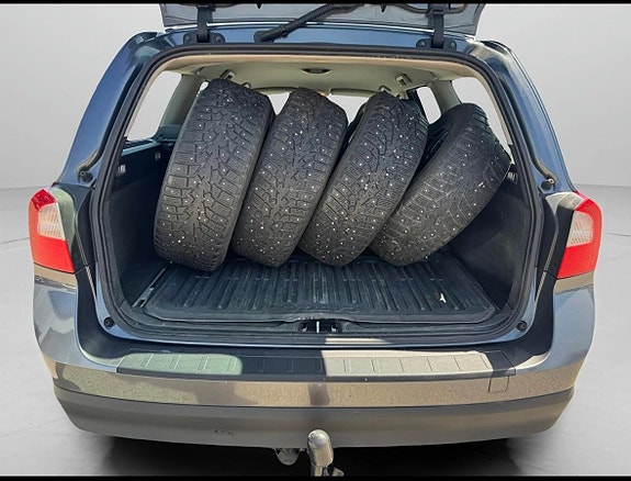 Volvo V70 14 of 14
