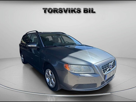Volvo V70 7 of 14