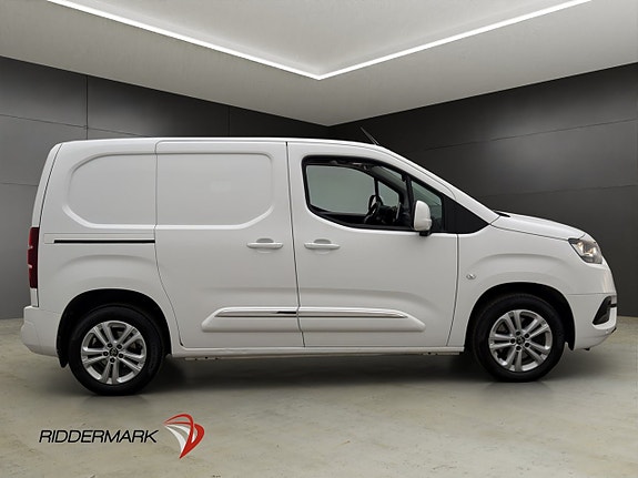 Toyota Proace City 2 of 5