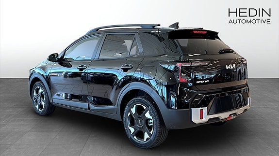 Kia Stonic 2 of 5