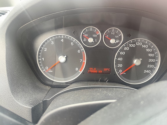 Ford C-Max 2 of 5