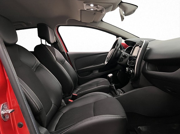 Renault Clio 20 of 28