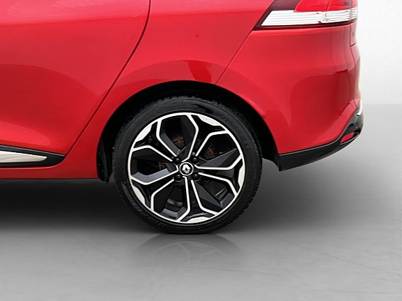 Renault Clio 26 of 28