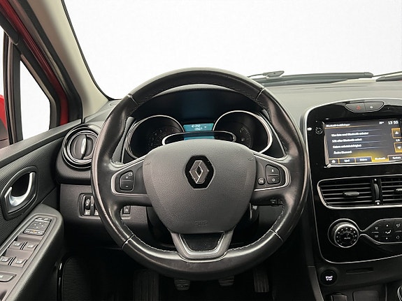 Renault Clio 11 of 28