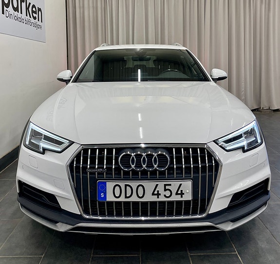 Audi A4 allroad 4 of 5