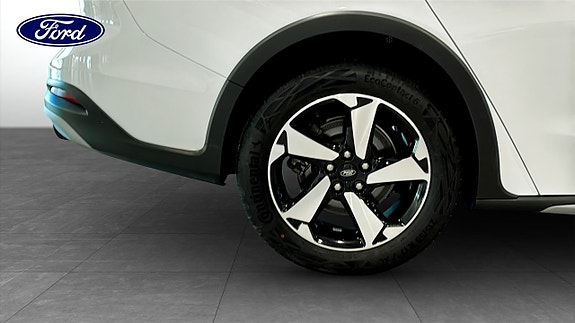 Ford Focus 9 of 12