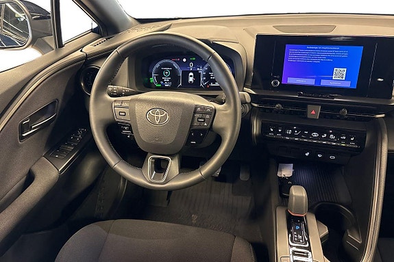 Toyota C-HR 11 of 19