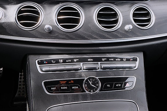 Mercedes-Benz E220 d 14 of 27