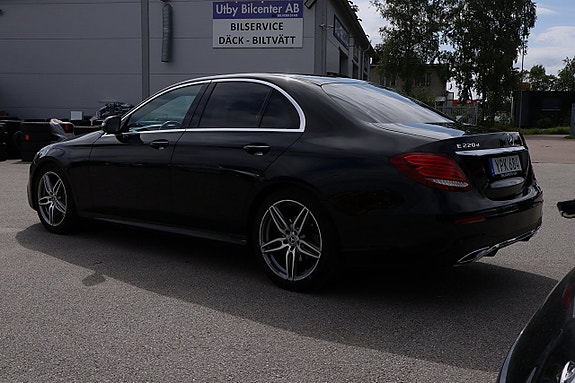 Mercedes-Benz E220 d 6 of 27