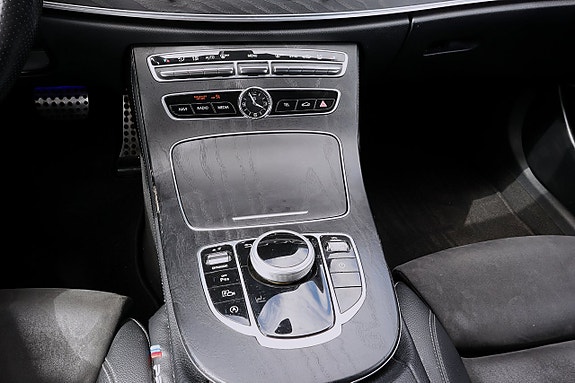 Mercedes-Benz E220 d 13 of 27