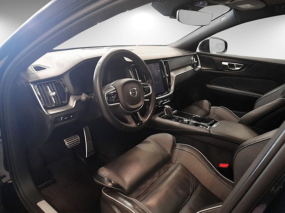 Volvo V60 5 of 11