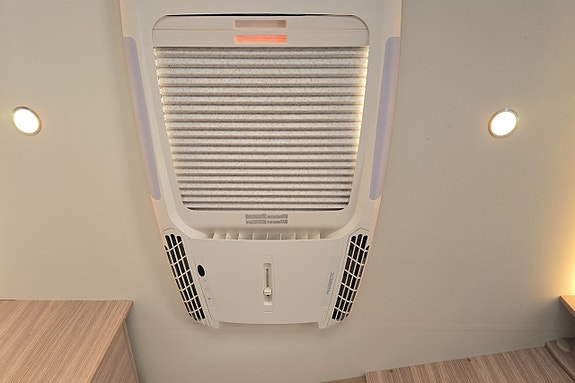 Bürstner Ixeo 744 177Hk Automat, ALDE, Solcell, Bodels Ac, Utv dusch 9 of 30